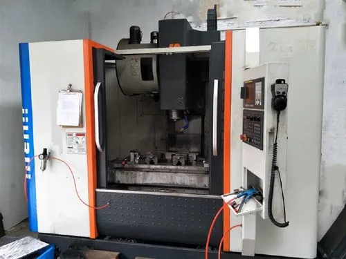 Automatic CNC Milling Machine